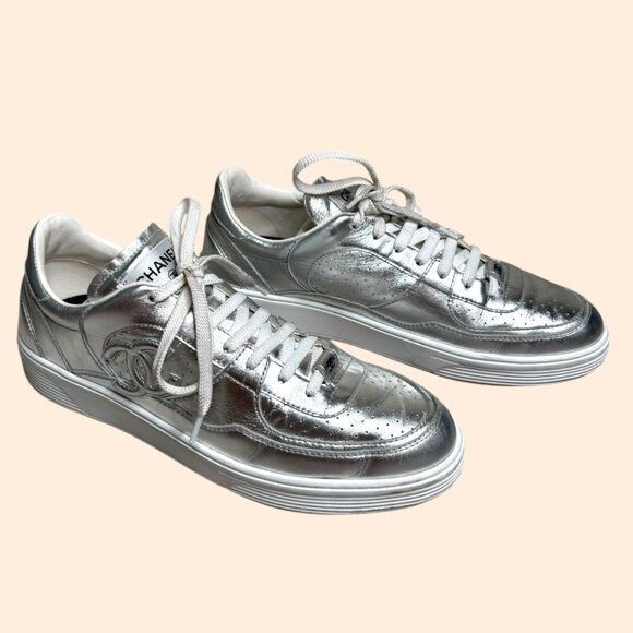 Chanel 2024 Interlocking CC Logo Sneakers - Picture 1 of 15